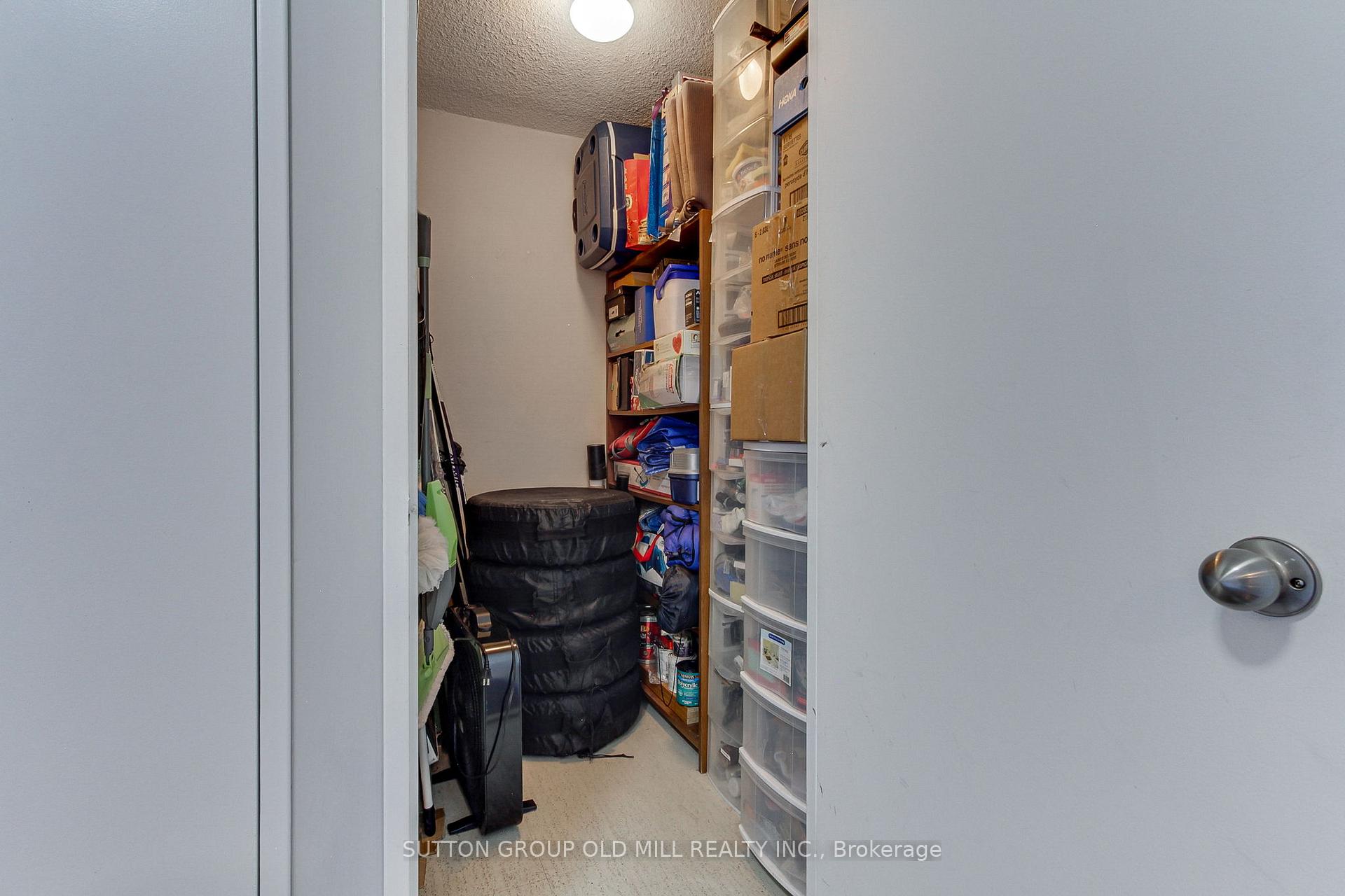3 Bedrooms Condo at 133 Torresdale, Toronto For sale