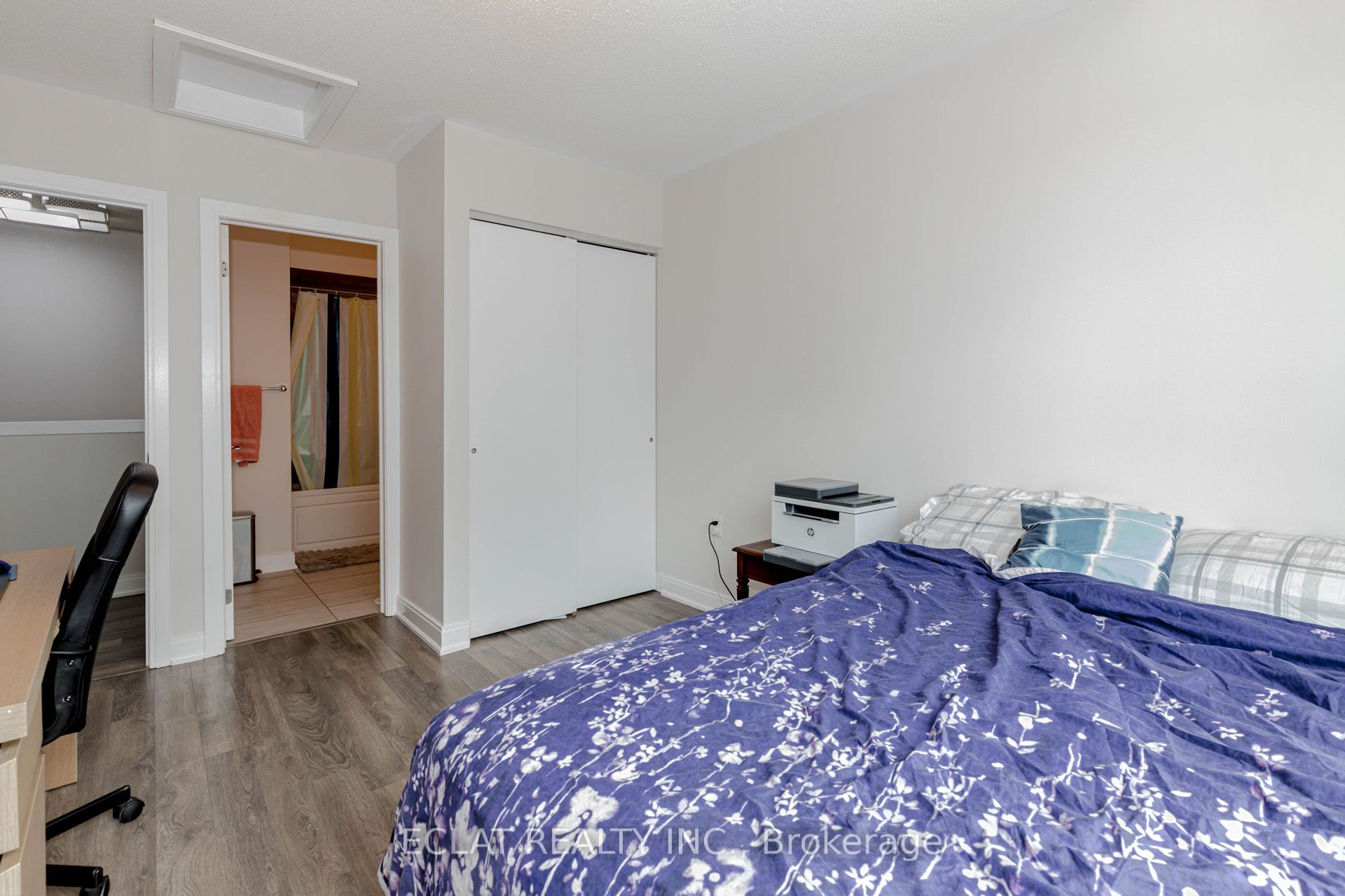 100 Dufay Road, #100