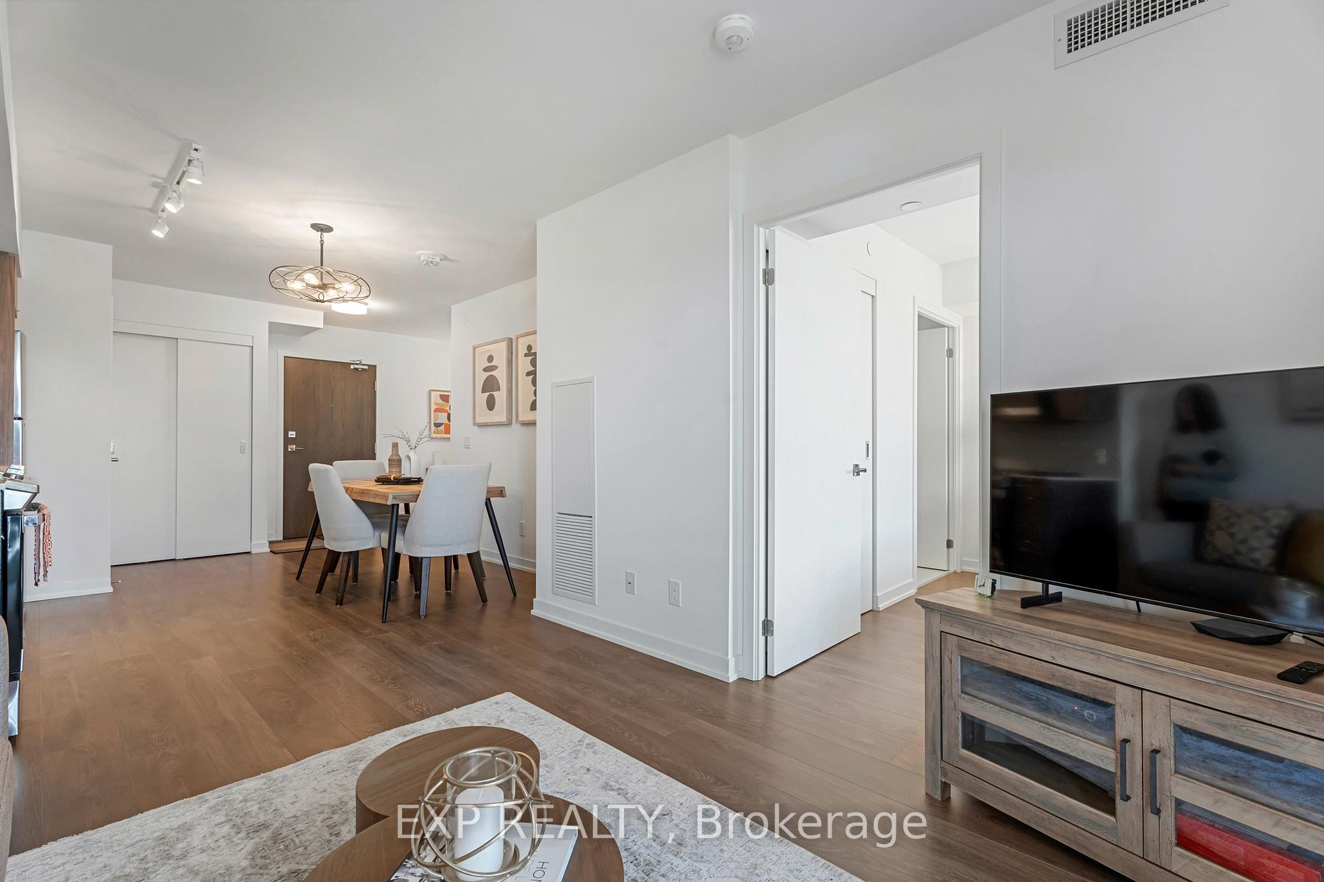 2 Bedrooms Condo at 1401 O’Connor, Toronto For sale
