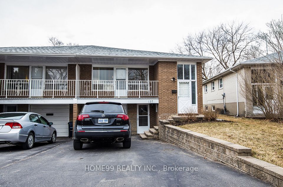 137 Pineway
