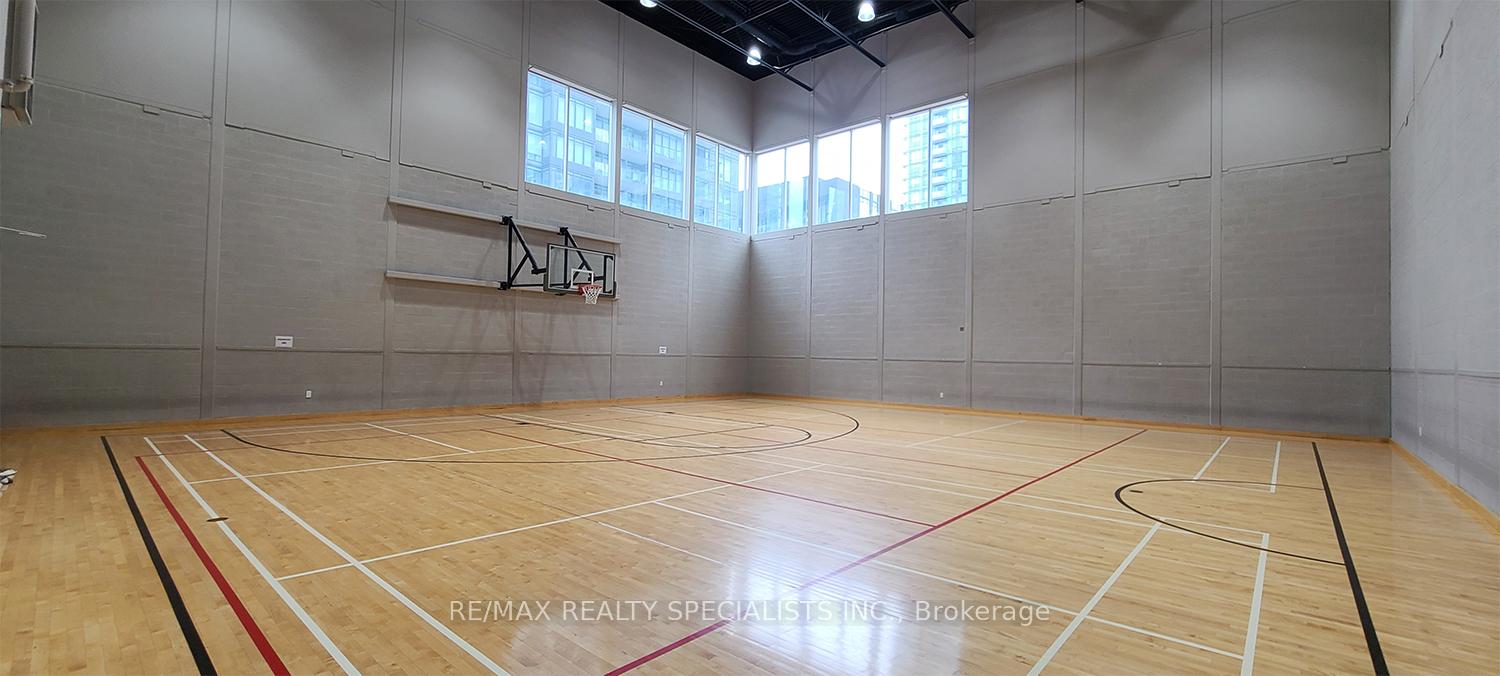 2 Bedrooms Condo at 75 Queens Wharf, Toronto For sale