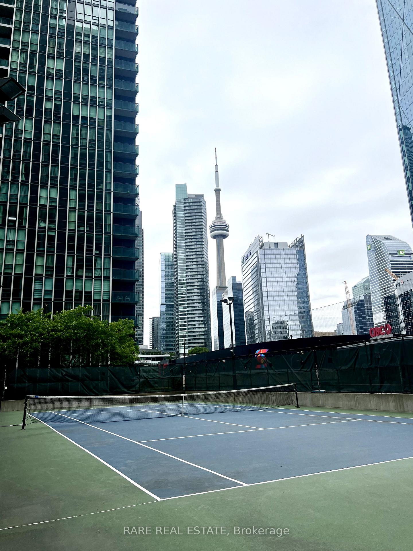2 Bedrooms Condo at 12 Yonge, Toronto For sale