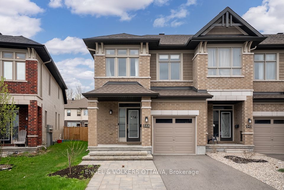 844 Quartet Avenue, BlossomParkAirportandArea, ON K1X 0C7