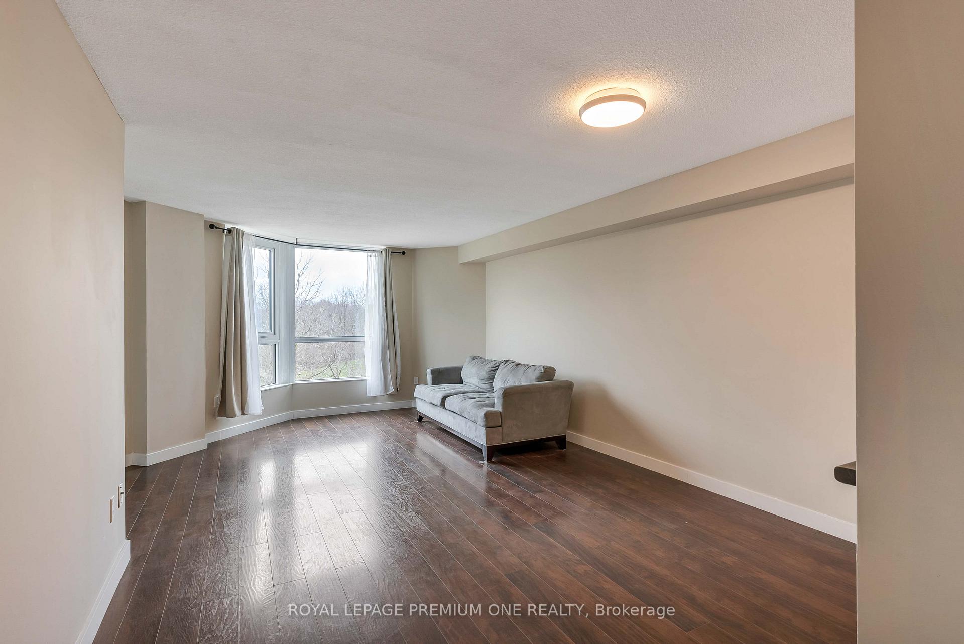 3 Bedrooms Condo at 238 Albion,  Toronto For sale