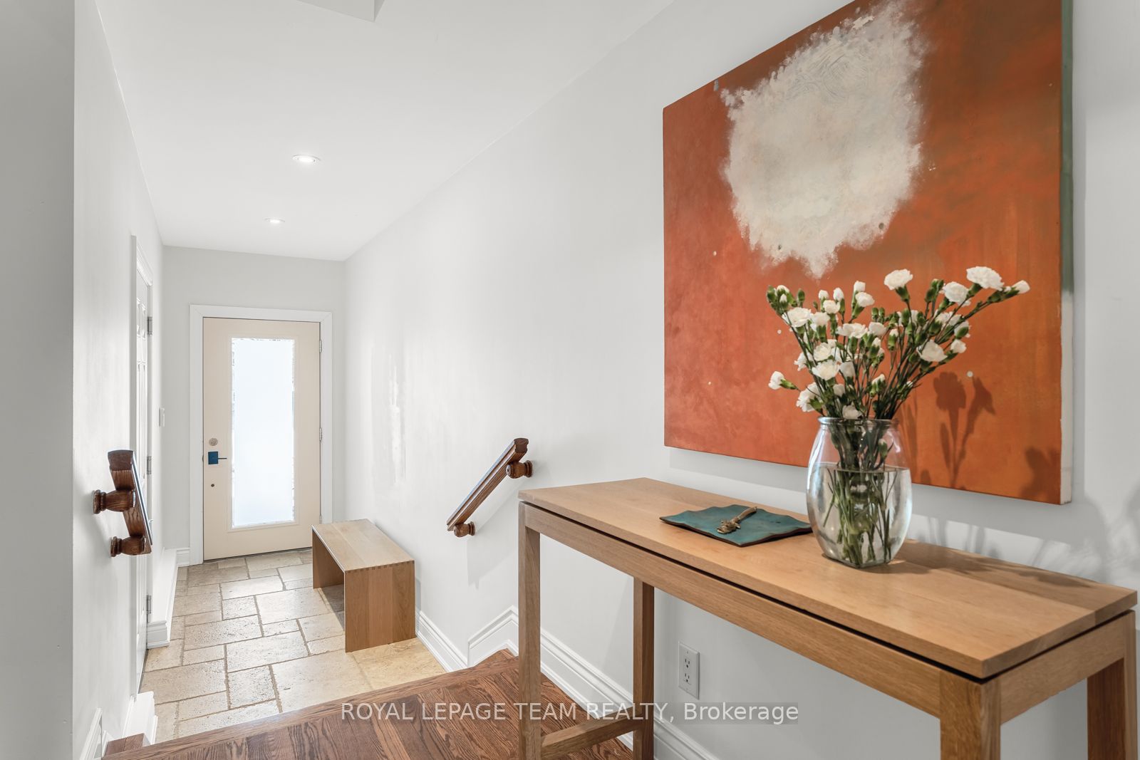 32C Douglas Avenue, NewEdinburghLindenlea, ON K1M 1G2