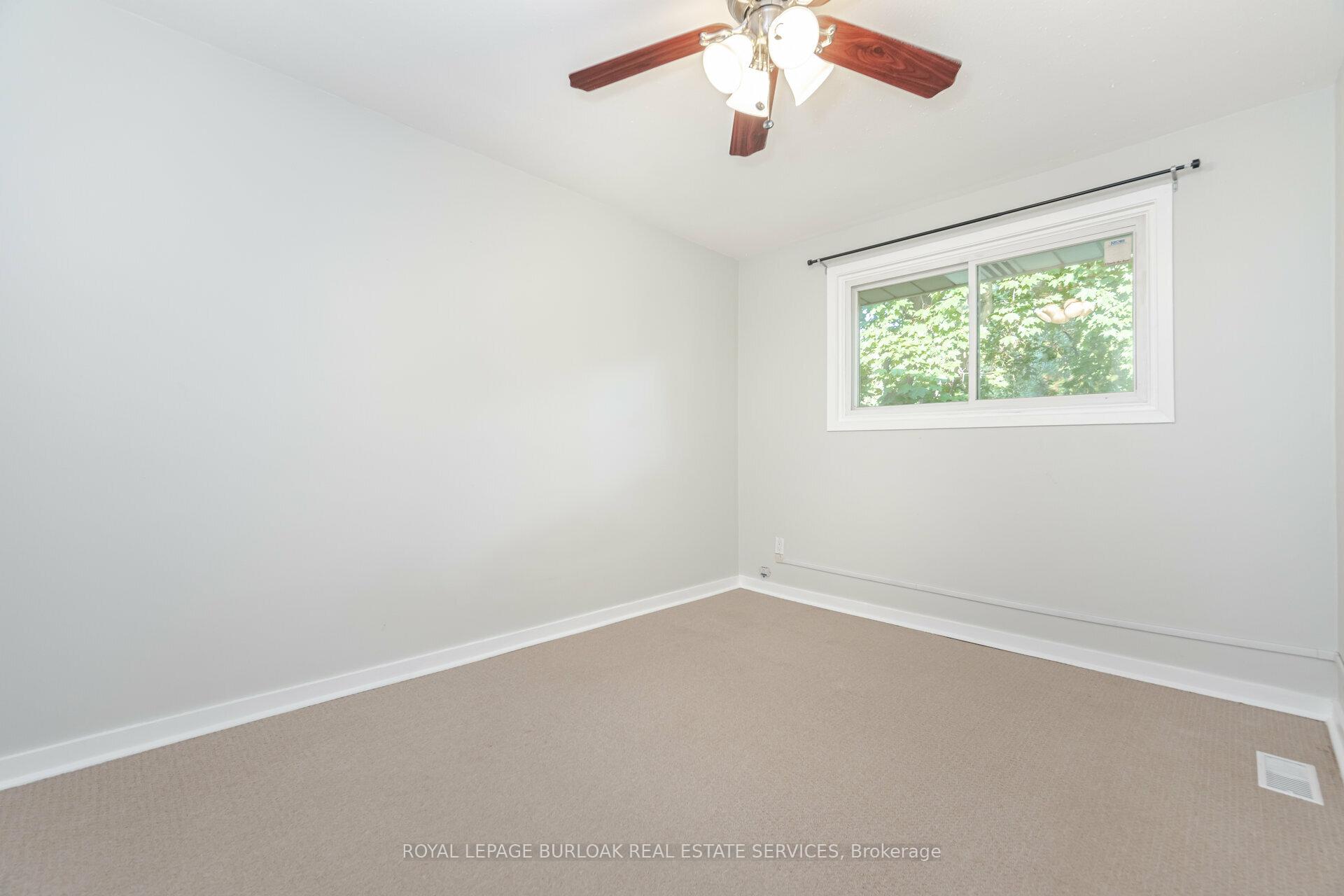 2 Bedrooms Condo at 1116 Homewood, Burlington For sale