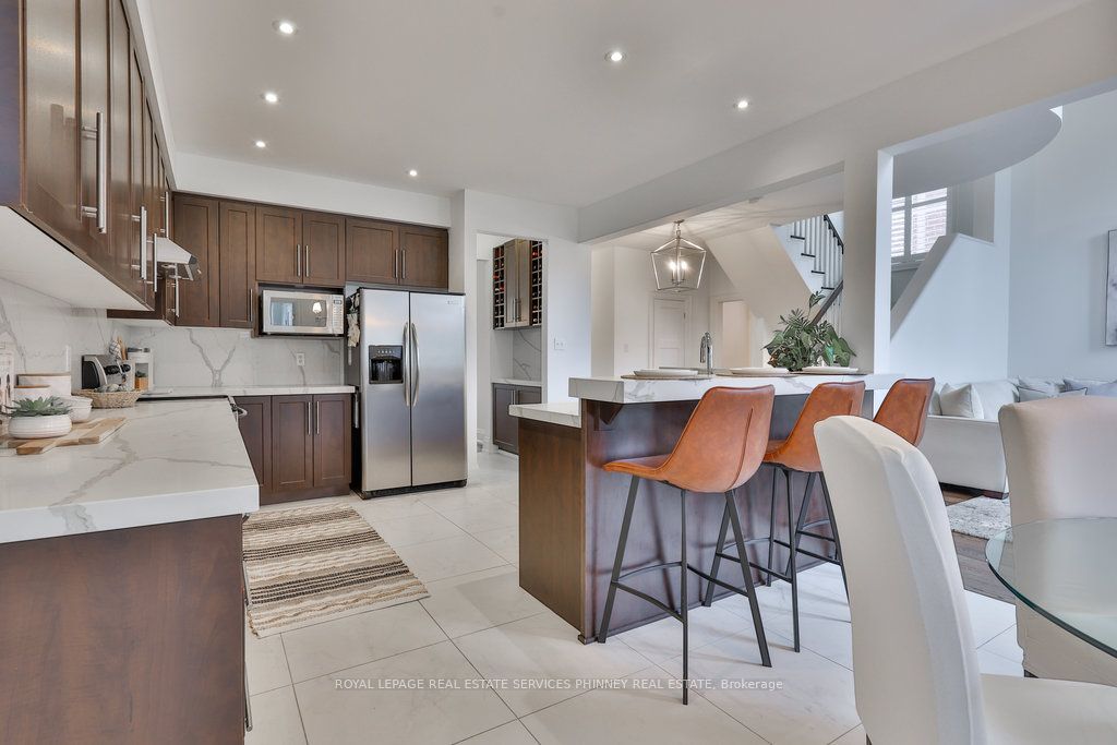 958 Irish Moss Road, Mississauga, ON L5W 1W5