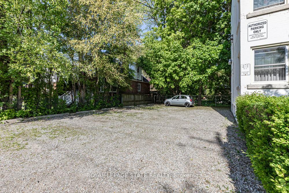 1 Bedroom Co-op at 2 Stroud, Hamilton For sale