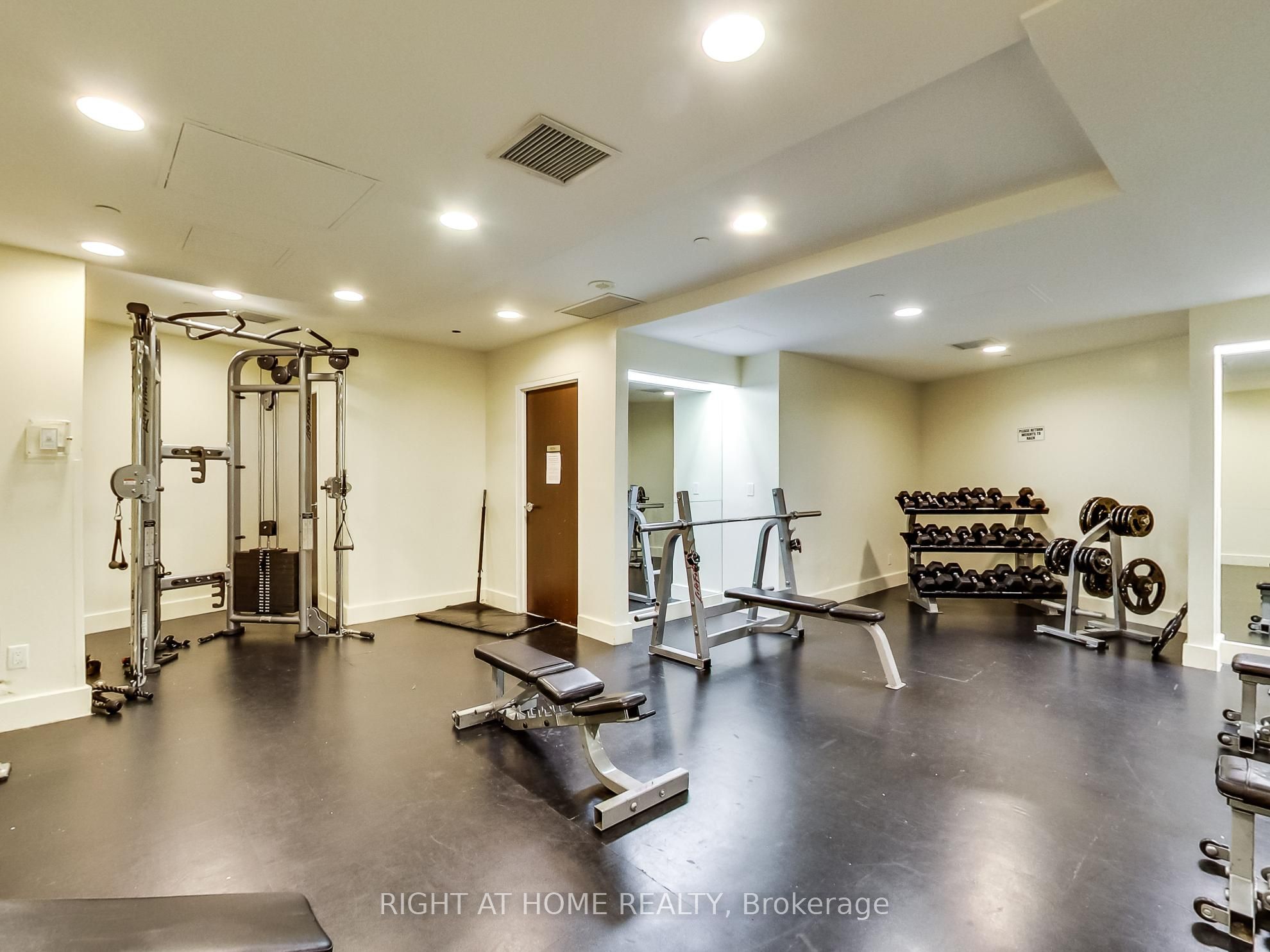 8 York Street W, #3102