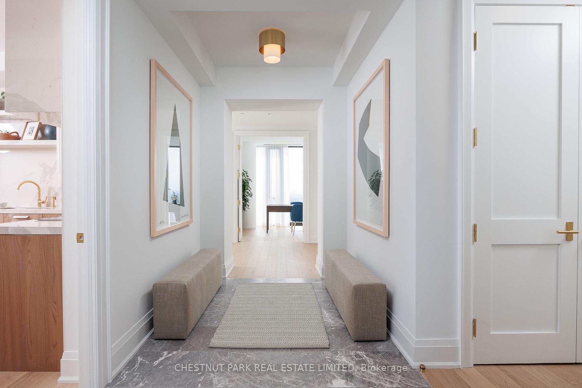4 Bedrooms Condo at 200 Cumberland,  Toronto For sale