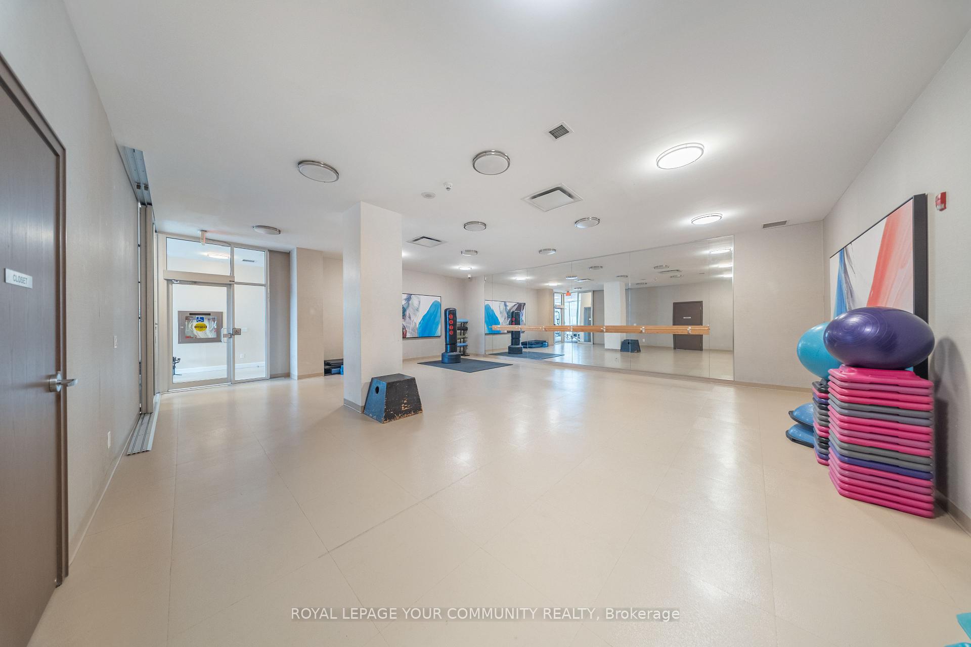 2 Bedrooms Condo at 15 Legion, Toronto For sale