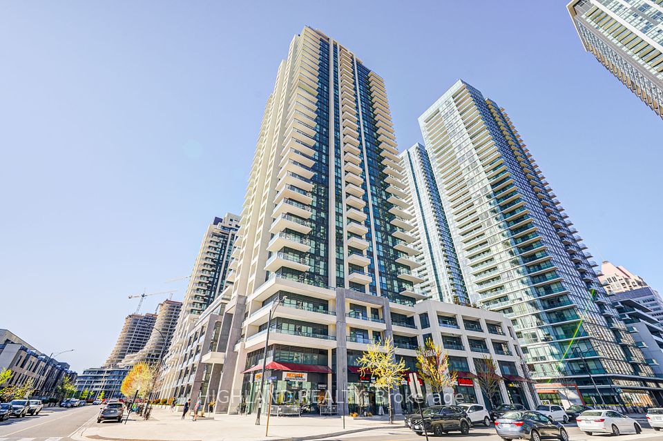 4055 Parkside Village