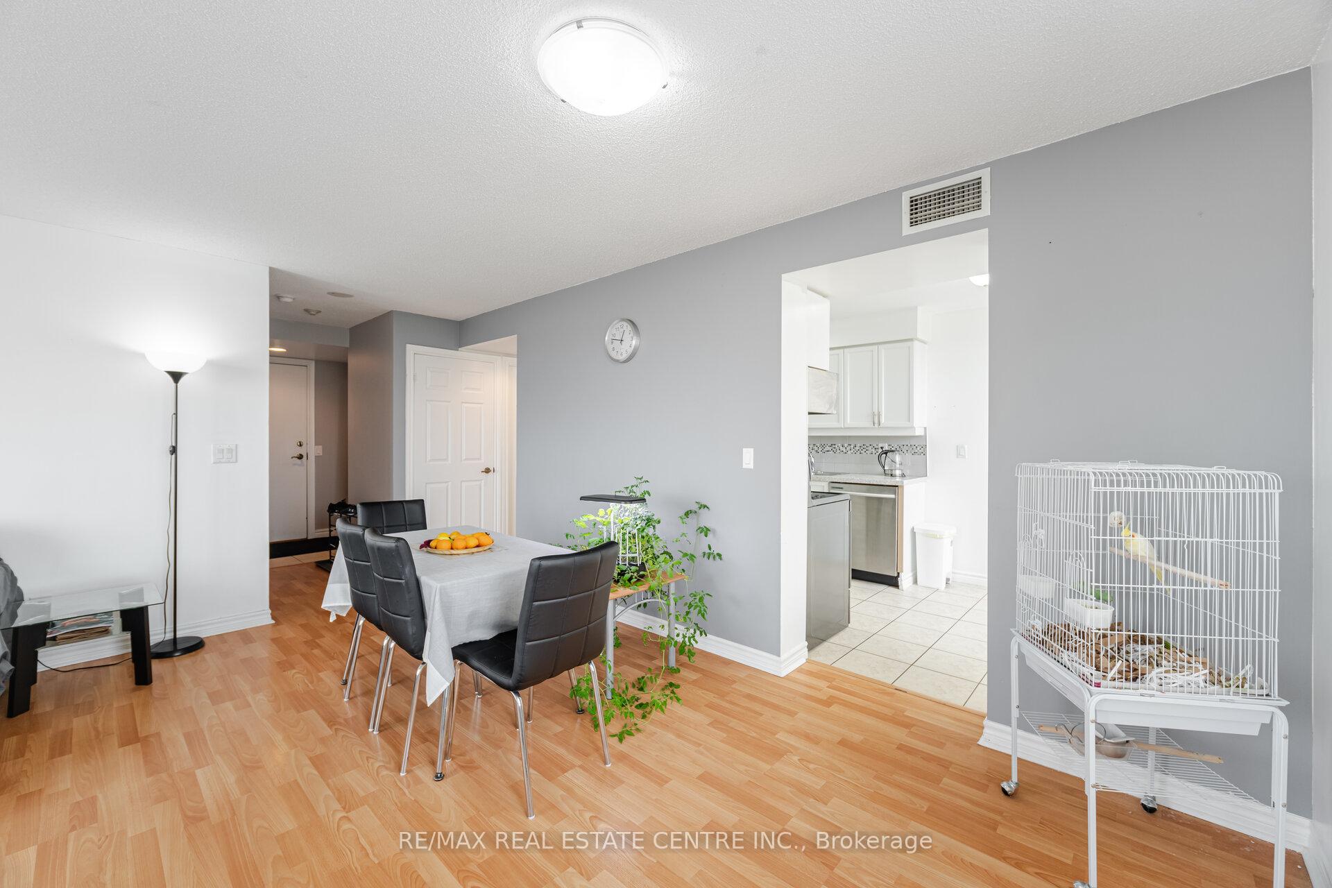 2 Bedrooms Condo at 710 Humberwood, Toronto For sale
