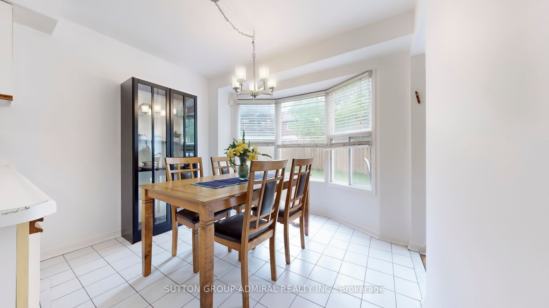 27 Thornbury Circle