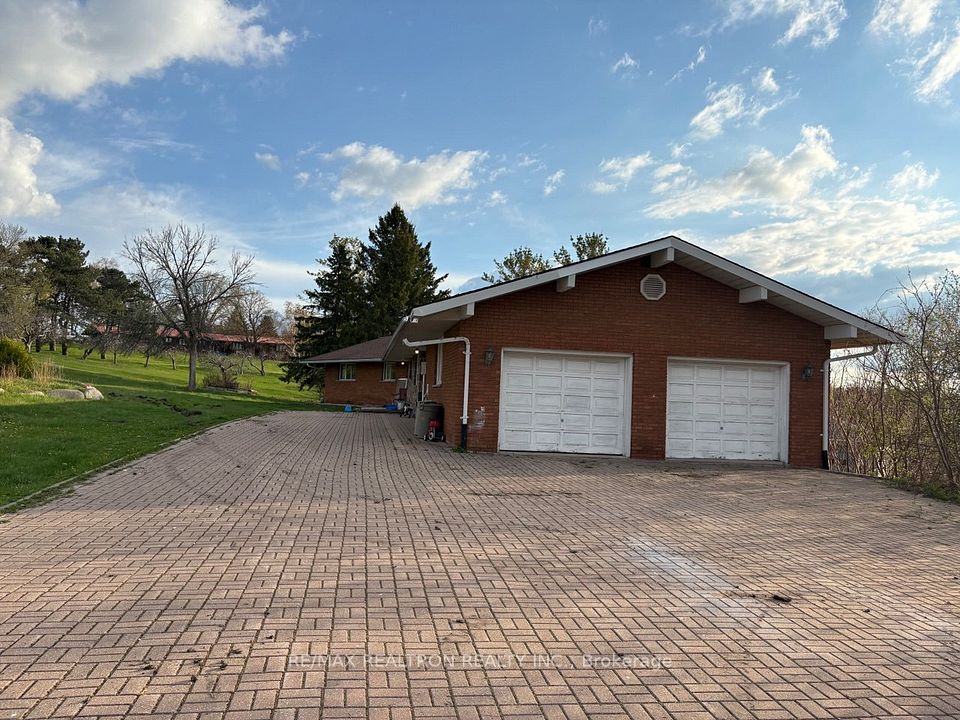 #Lower level - 17450 Weston Road, King, ON L7B 0K8