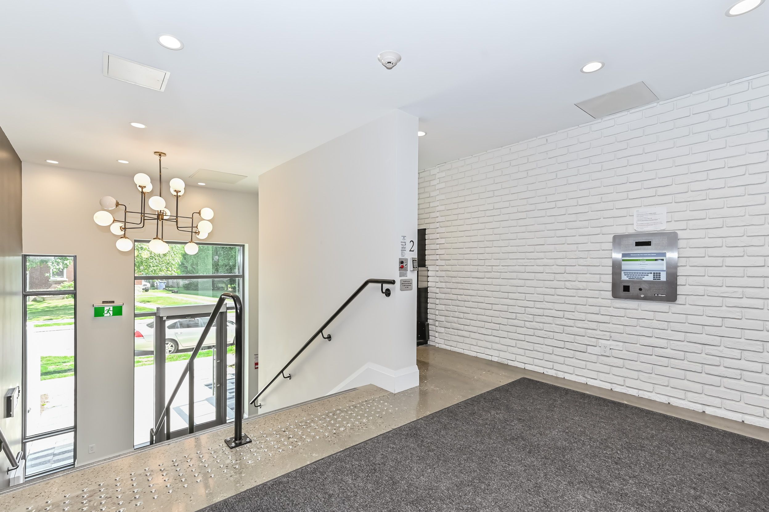 63 Arthur Street S 801