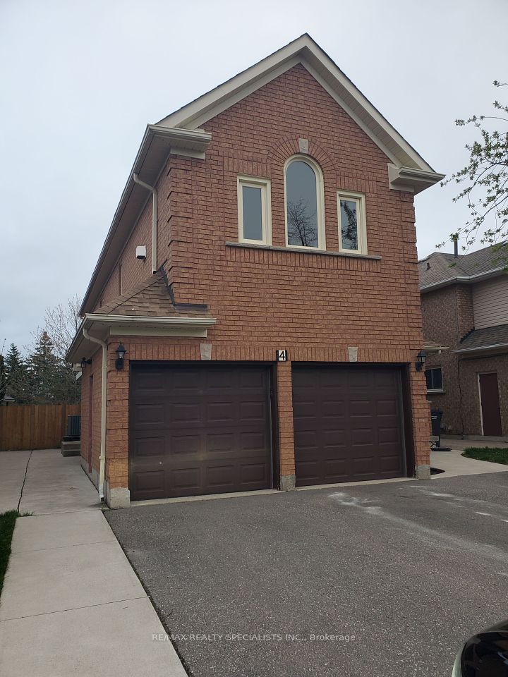 4 Rainforest Drive
