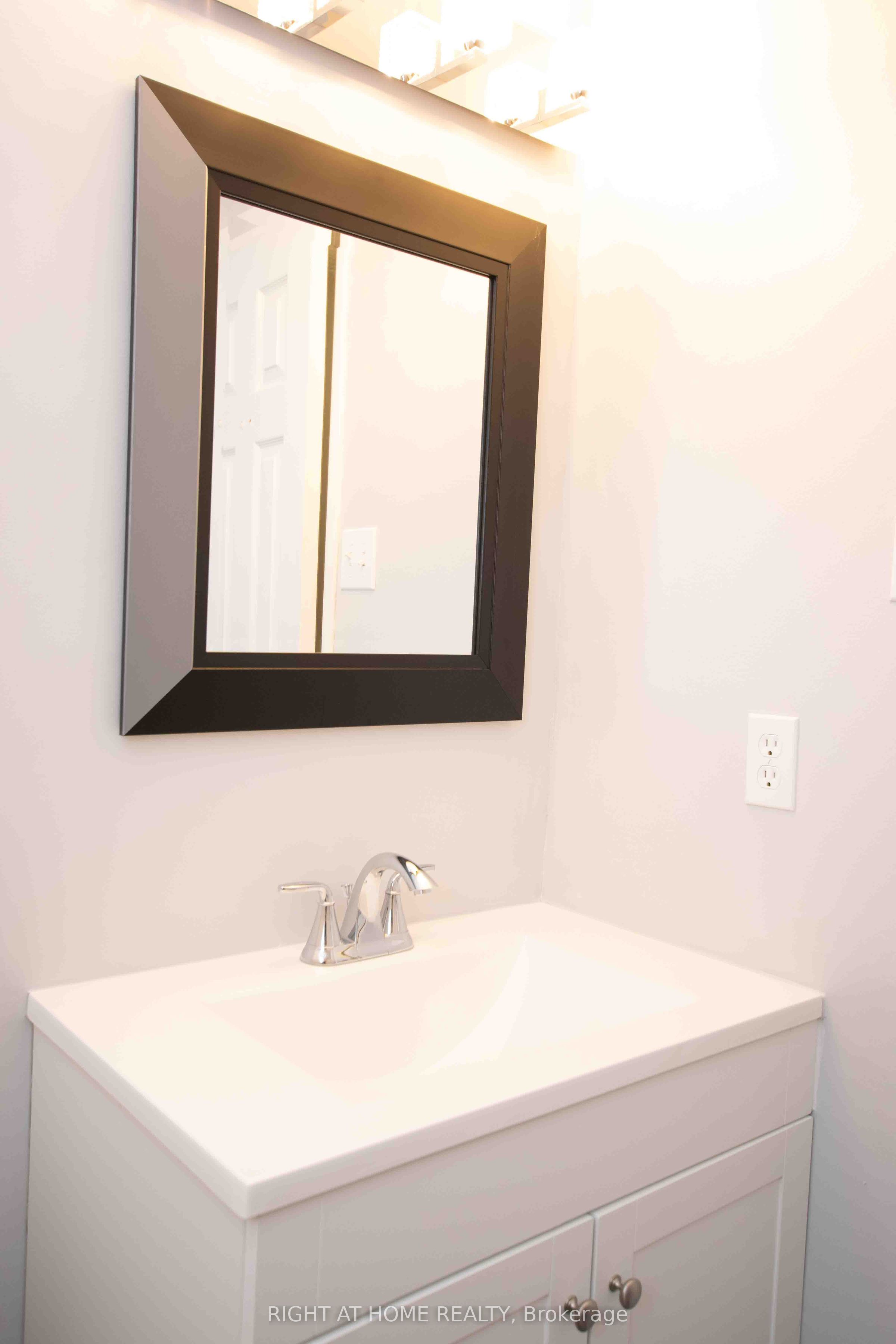 2020 JASMINE Crescent, #704