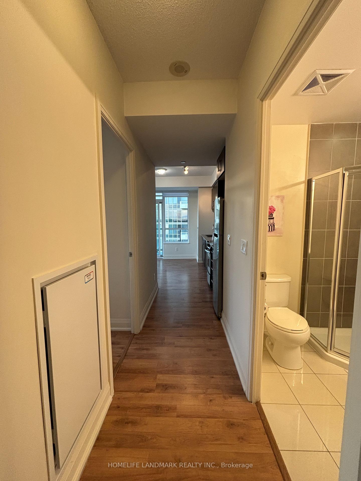 2 Bedrooms Condo at 68 Canterbury,  Toronto For sale