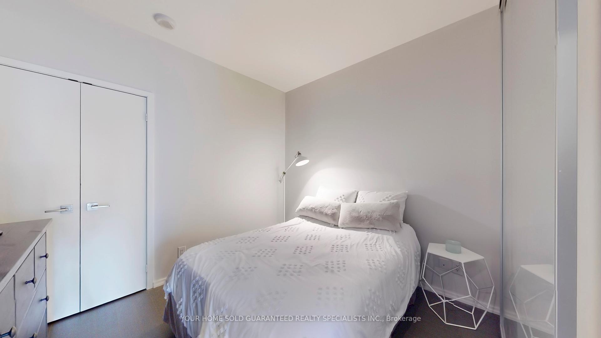 1 Bedroom Condo at 70 Temperance, Toronto For sale