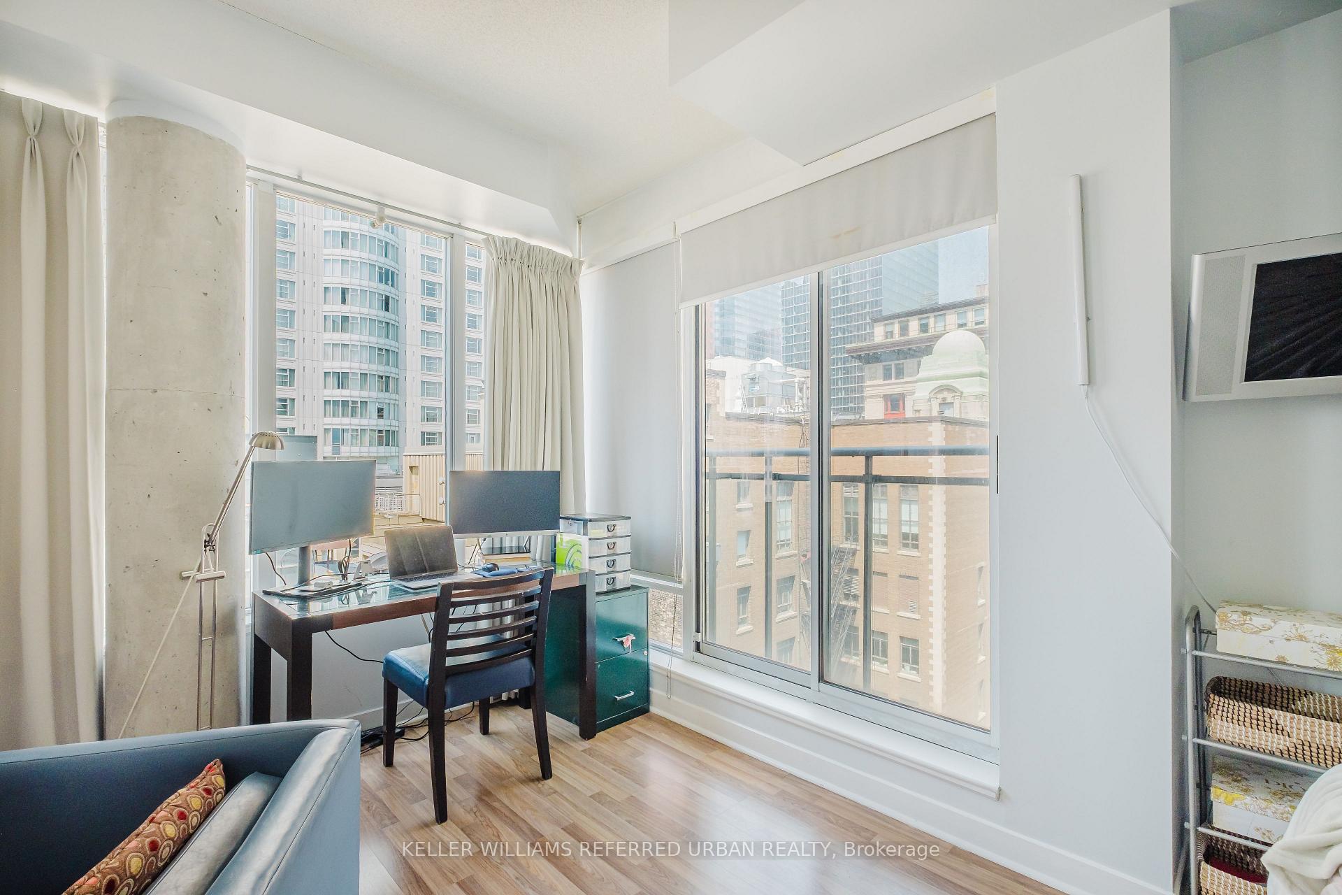 1 Bedroom Condo at 8 Colborne, Toronto For sale