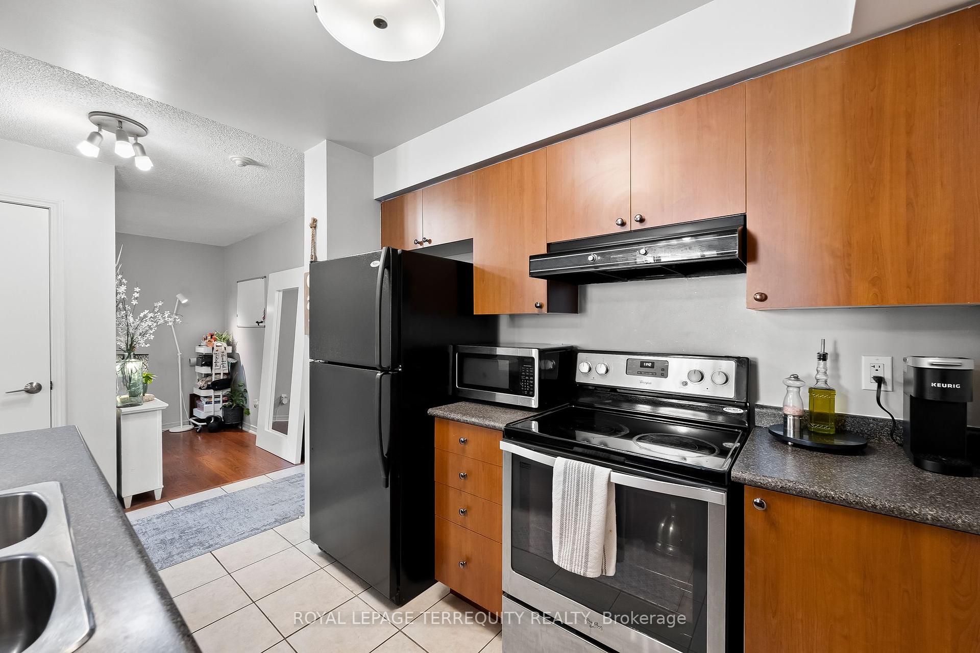 3 Bedrooms Condo at 3650 Kingston RD, Toronto For sale