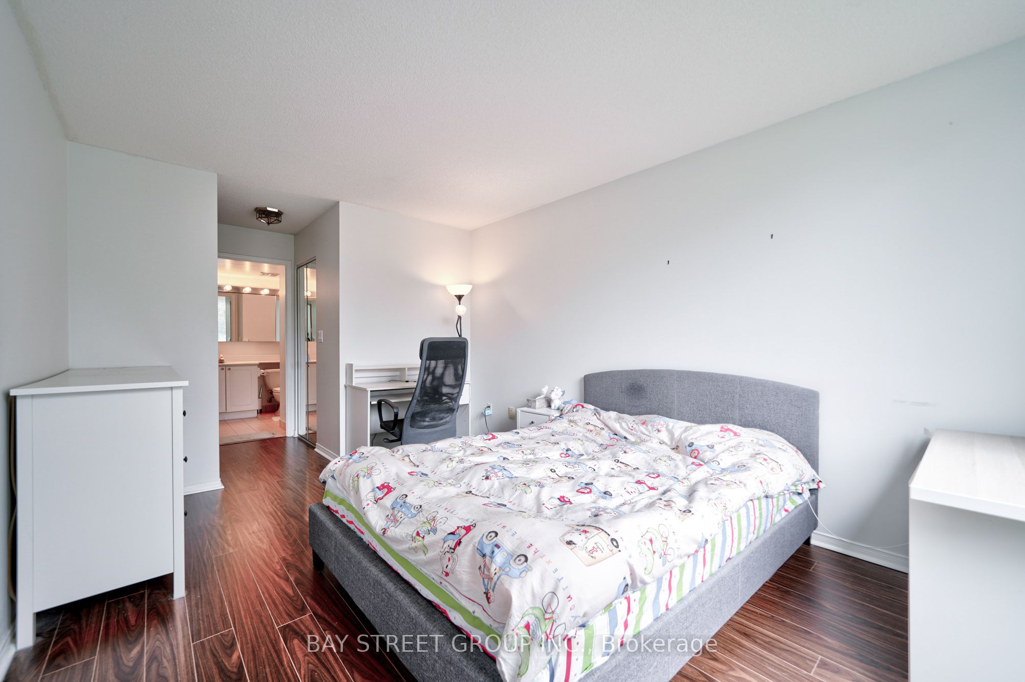 18 Pemberton Avenue, #106
