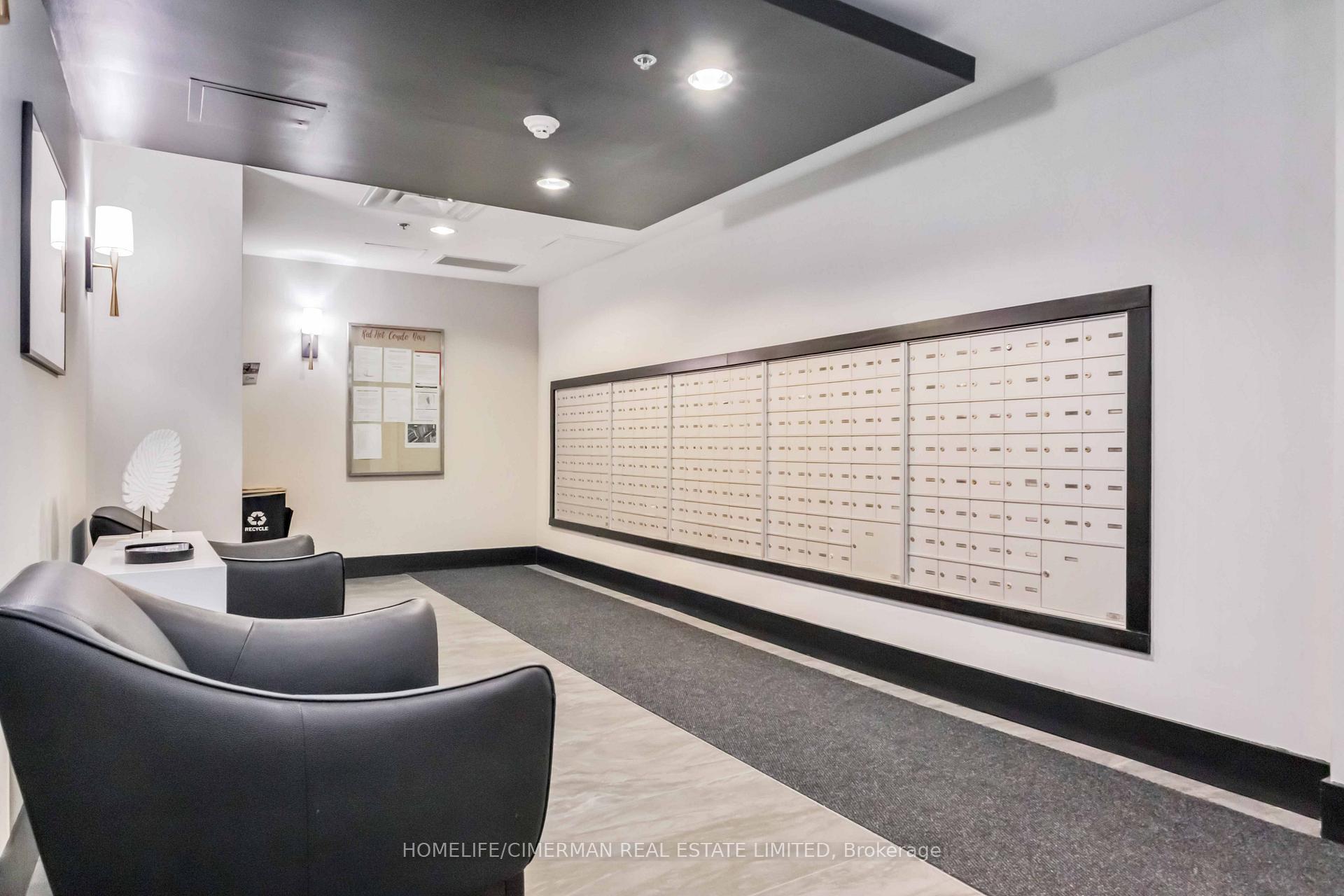 3 Bedrooms Condo at 120 Dallimore, Toronto For sale