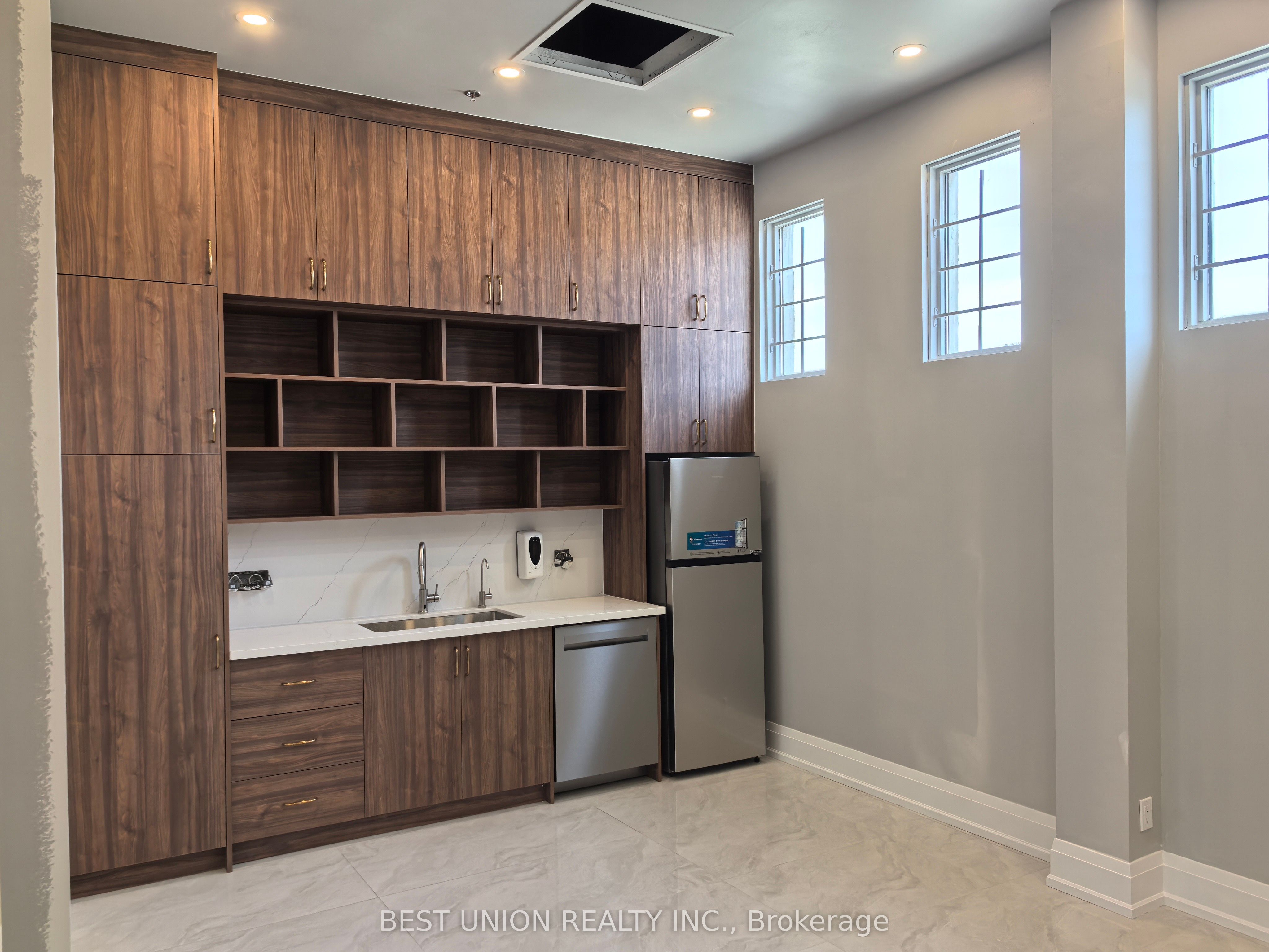 175 West Beaver Creek Rd Road N, #17