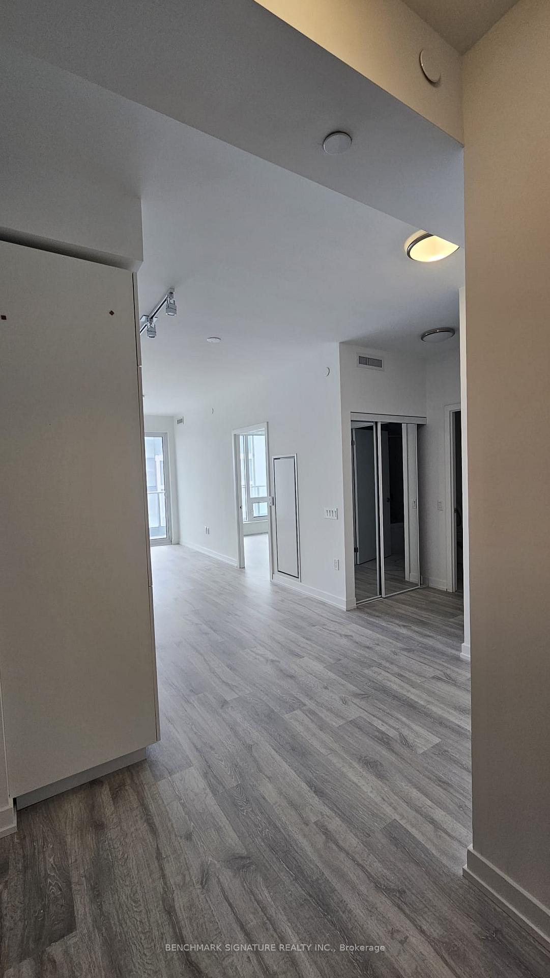 1 Bedroom Condo at 8 Olympic Garden, Toronto For sale
