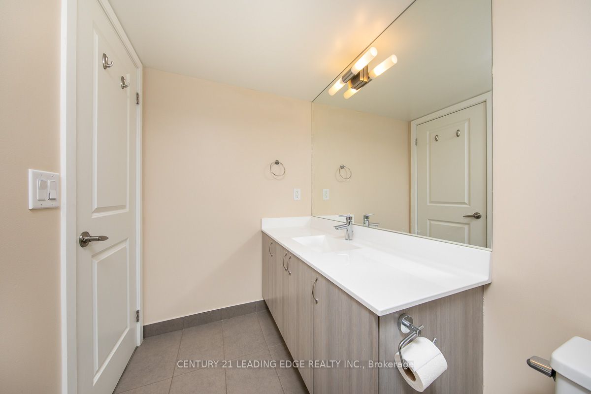 1235 Bayly Street, #901