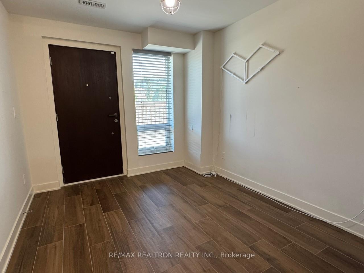 3 Bedrooms Condo at 25 Sonic, Toronto For sale