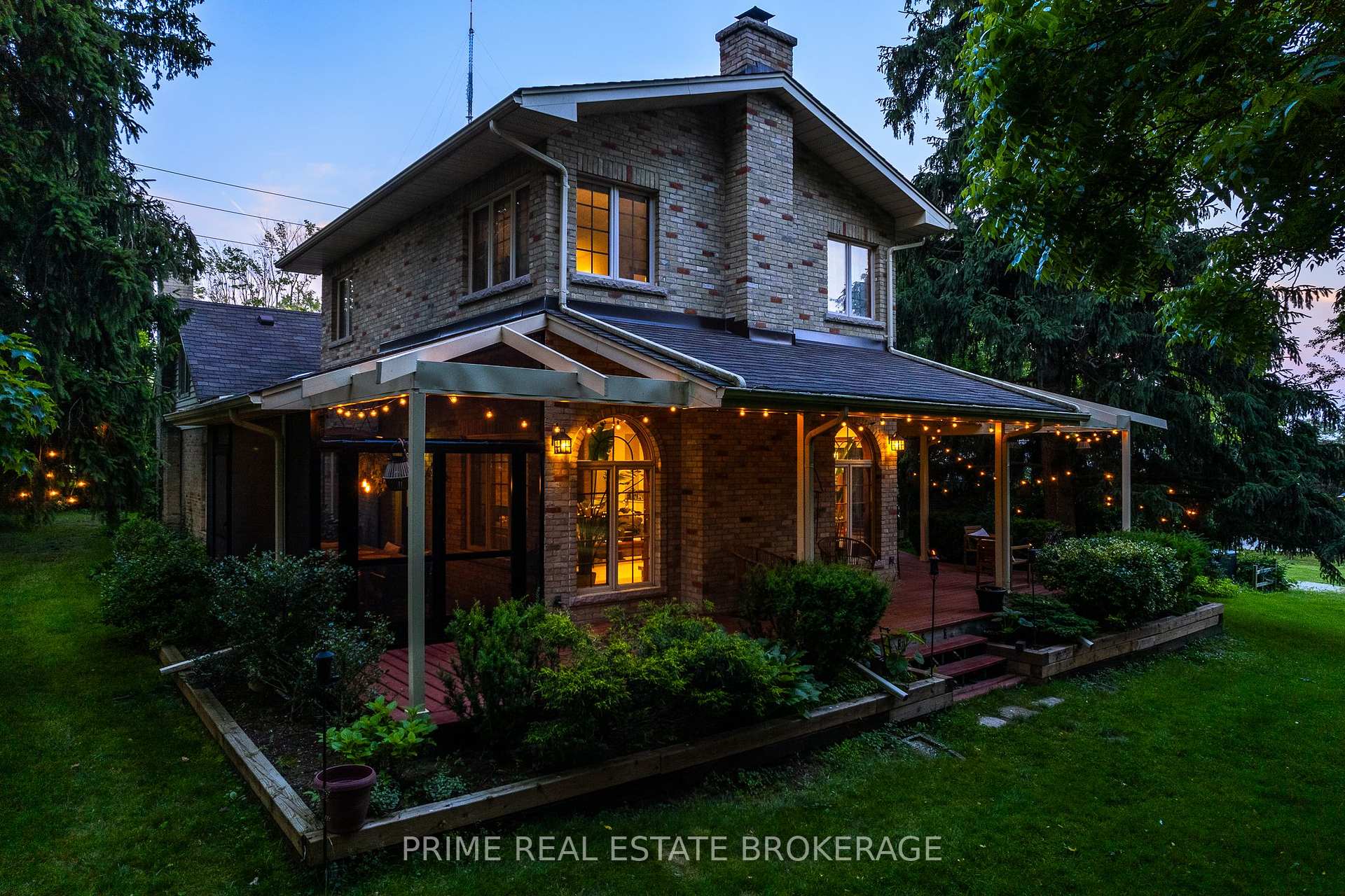 1499 Westdel Bourne Road, London South, ON N6K 4R1
