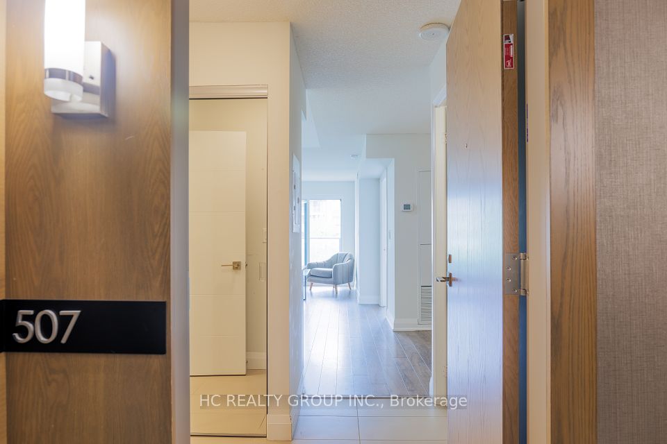 18 Uptown Drive