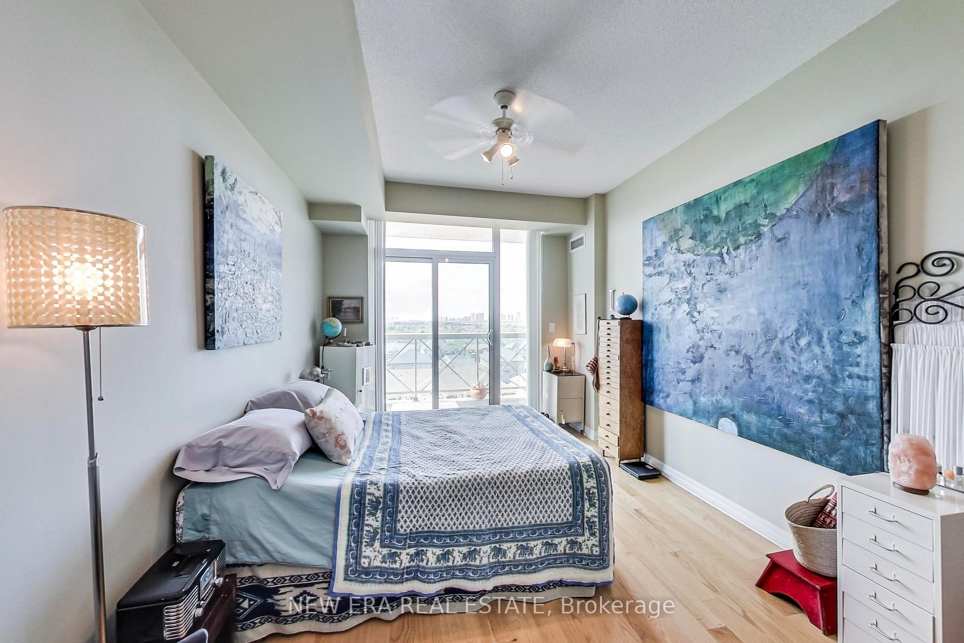 3 Bedrooms Condo at 1359 Rathburn, Mississauga For sale