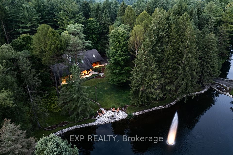 10608 Longwoods