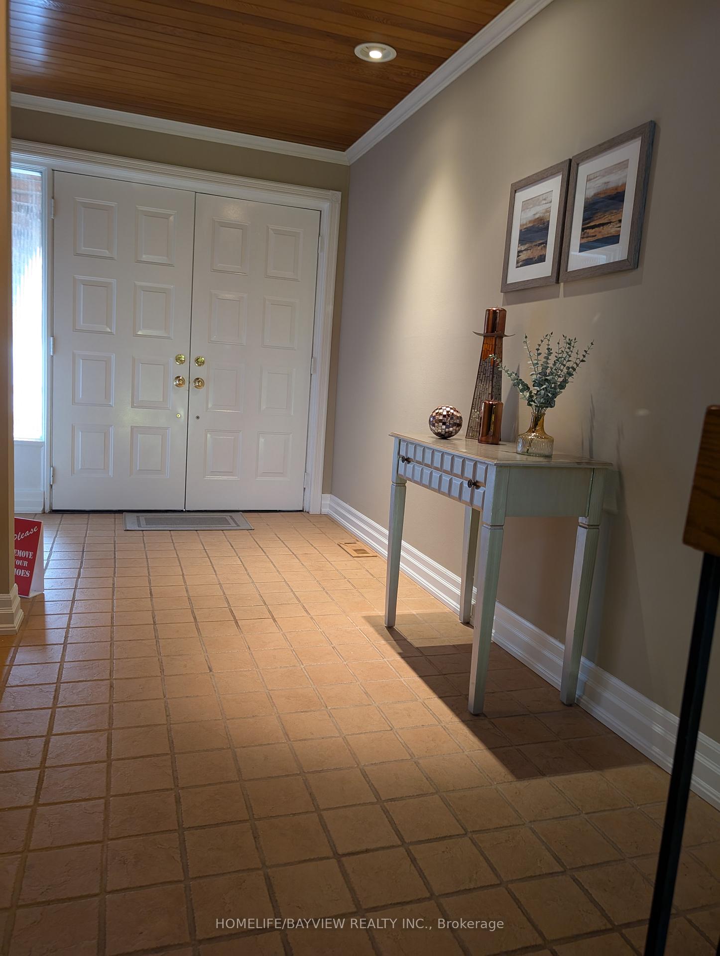 3 Bedrooms Condo at 18 Oaken Gate,  Toronto For sale