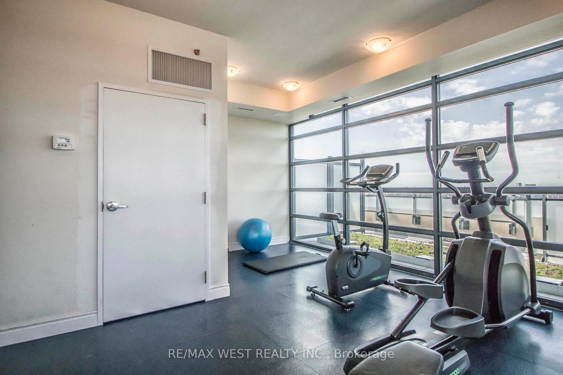 2 Bedrooms Condo at 2522 Keele, Toronto For sale
