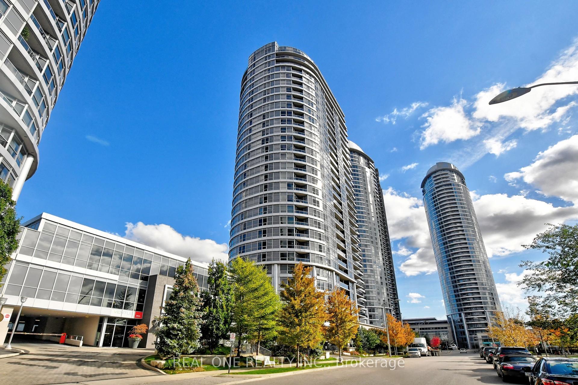 3 Bedrooms Condo at 151 Village Green, Toronto For sale