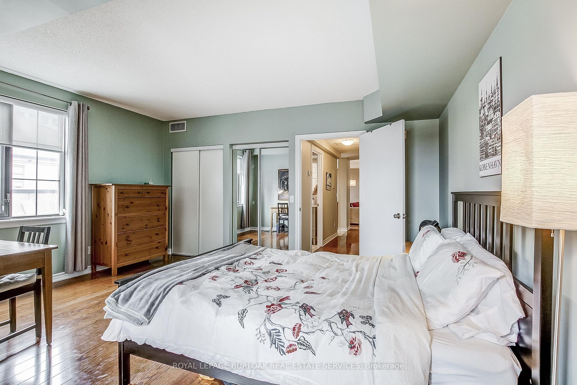 1 Bedroom Condo at 47 Caroline,  Hamilton For sale