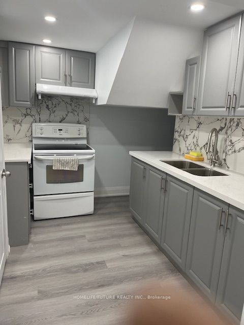 https://trreb-image.ampre.ca/I351oXsk3kxPjIhBq1ah0_P9nf4KX61nFvSElx0Rij8/rs:fit:960:960/wm:.5:so:0:50:.4/wmsh:10/wmt:PHNwYW4gZm9yZWdyb3VuZD0nd2hpdGUnIGZvbnQ9JzY4Jz5IT01FTElGRS9GVVRVUkUgUkVBTFRZIElOQy4sIEJyb2tlcmFnZTwvc3Bhbj4/L3RycmViL2xpc3RpbmdzLzQwLzc4LzI3LzMzL3AvMTEzZGYzNjItMjdjYy00MjkyLThiMjUtODQ1MjFiMWI4MTQ3LmpwZw.jpg