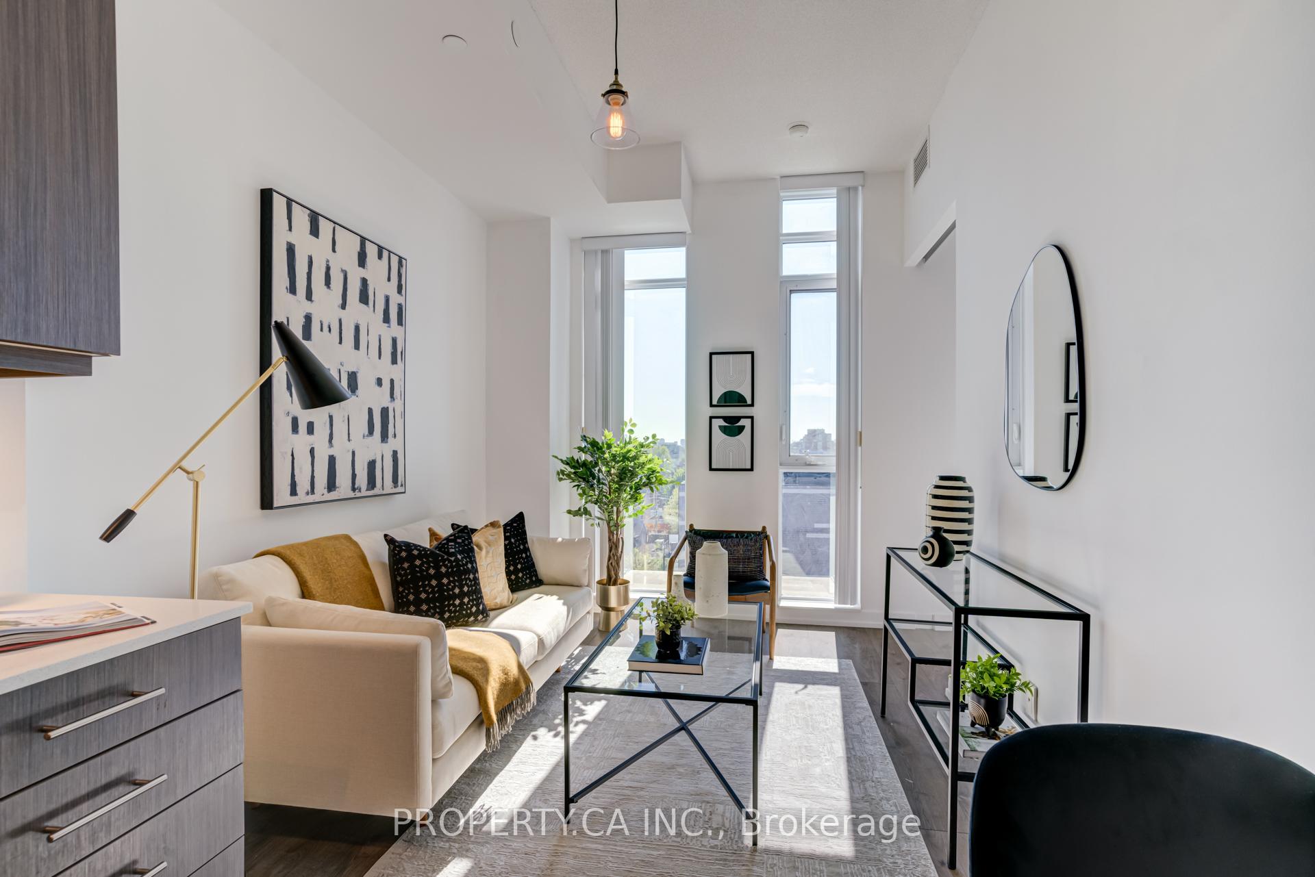 2 Bedrooms Condo at 297 College, Toronto For sale
