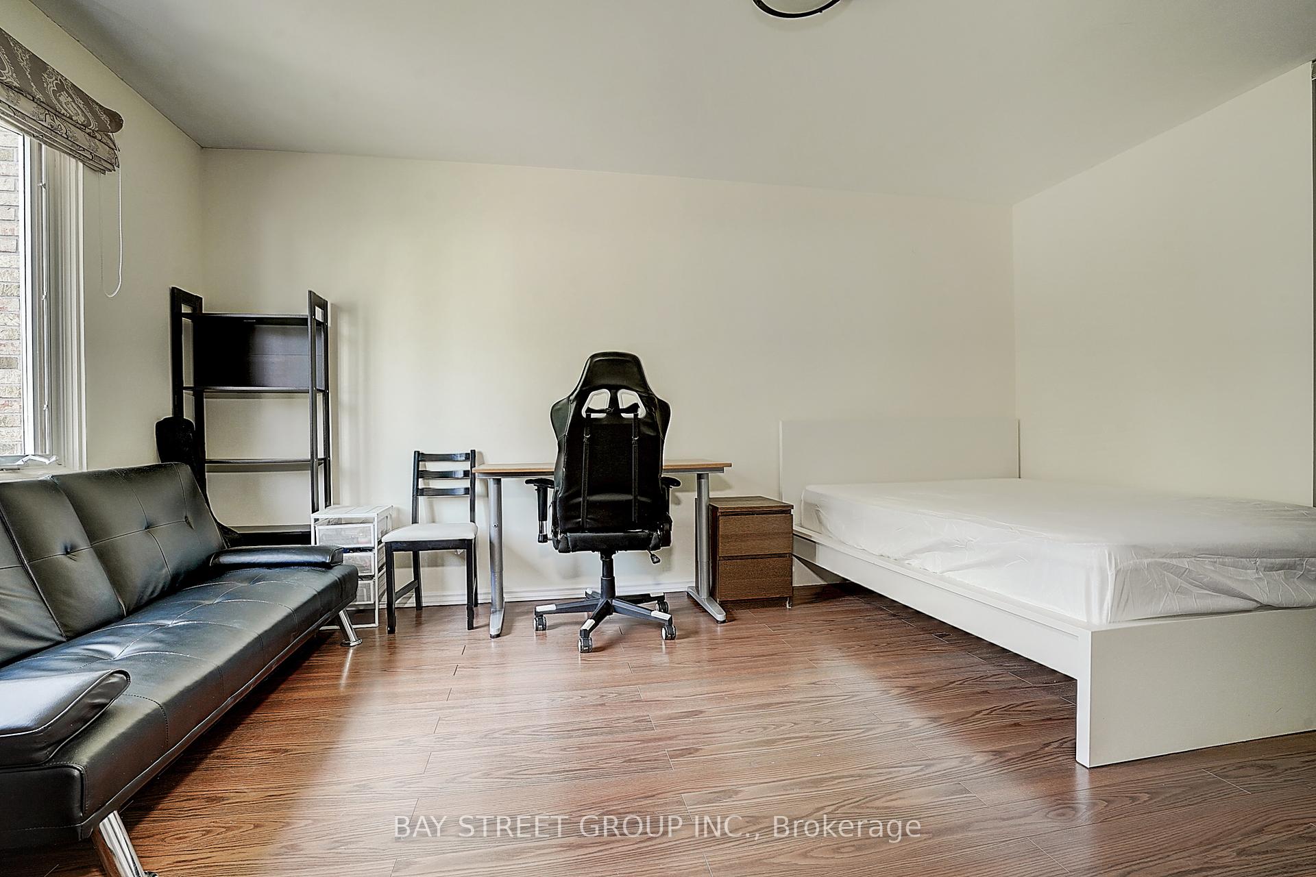 4 Bedrooms Condo at 270 Timberbank, Toronto For sale