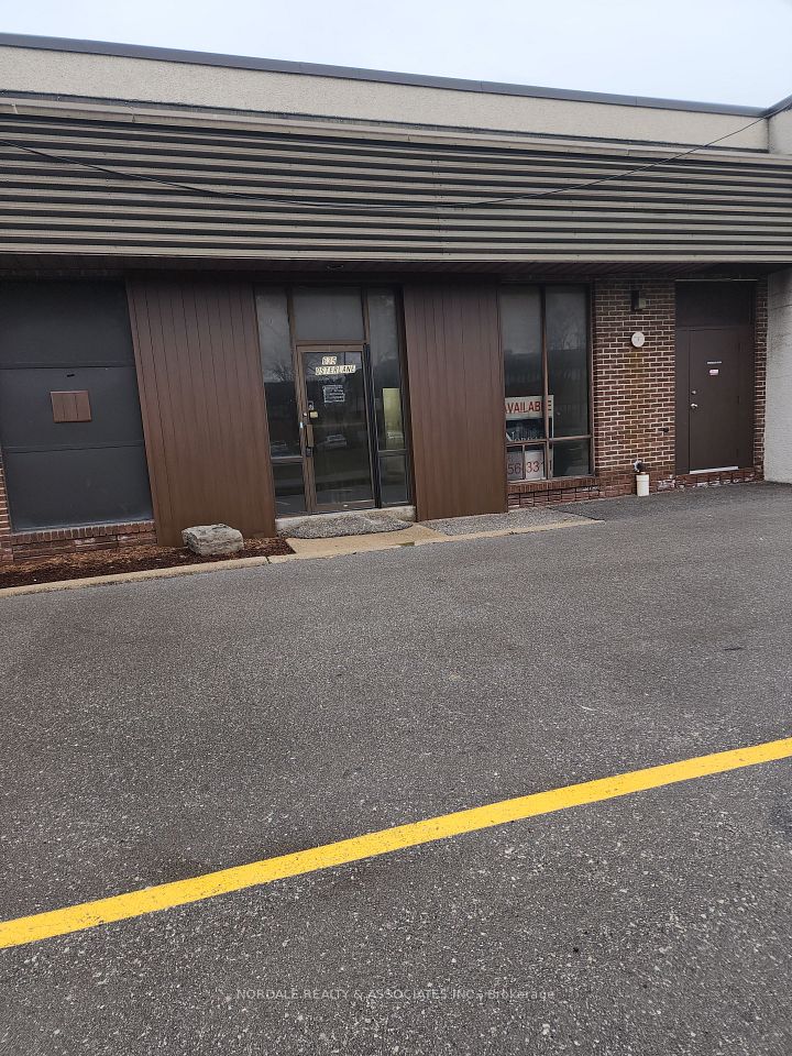 https://trreb-image.ampre.ca/I46v5wNE_prXwZqLpDQrcdhsTL8eapeib00deYuFs9M/rs:fit:960:960/wm:.5:so:0:50:.4/wmsh:10/wmt:PHNwYW4gZm9yZWdyb3VuZD0nd2hpdGUnIGZvbnQ9JzY4Jz5OT1JEQUxFIFJFQUxUWSAmYW1wOyBBU1NPQ0lBVEVTIElOQy4sIEJyb2tlcmFnZTwvc3Bhbj4/cb:20241216195808/L3RycmViL2xpc3RpbmdzLzQwLzMxLzIwLzYzL3AvNDAxMTUxNGItMzkxMi00NmI3LWI2MjUtN2UyZWQ3ZmY2NjM0LmpwZw.jpg