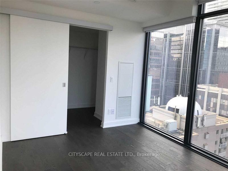 2 Bedrooms Co-op at 25 Richmond, Toronto For sale