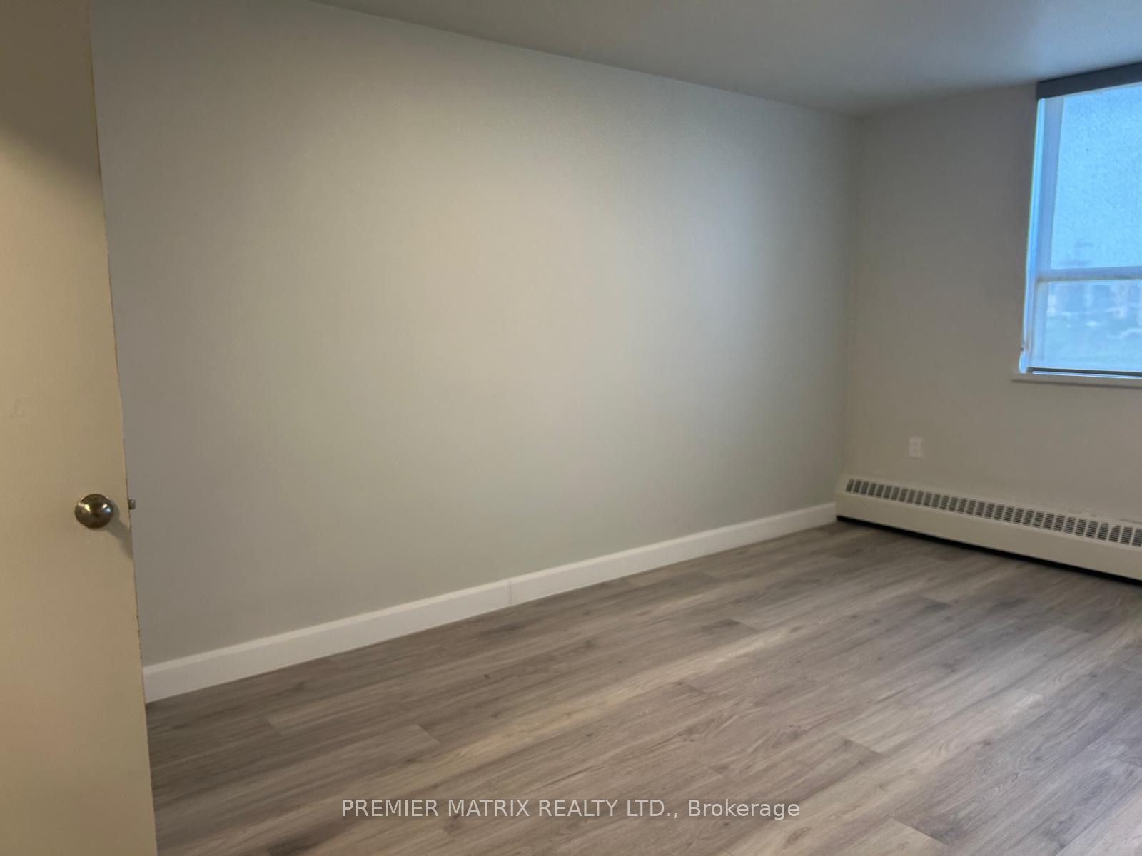 65 Thorncliffe Park Drive, #1404