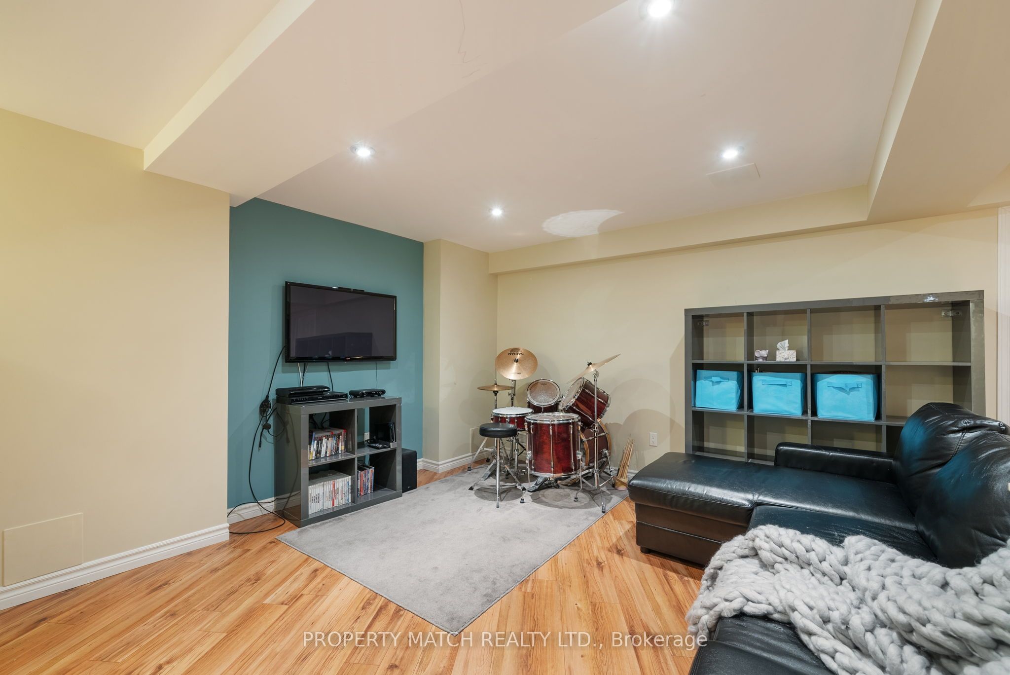 3122 Country Lane