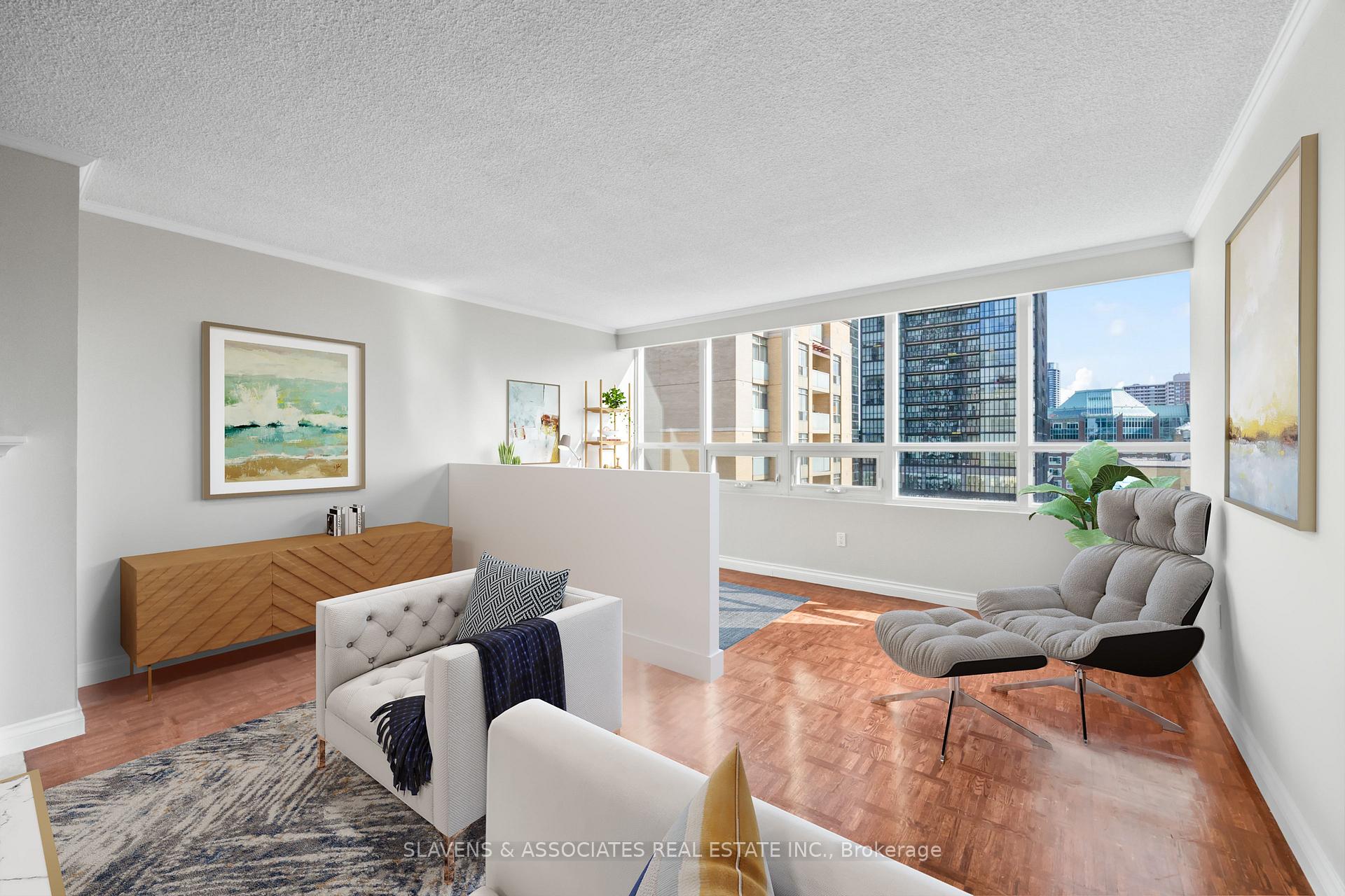 2 Bedrooms Condo at 71 Charles,  Toronto For sale