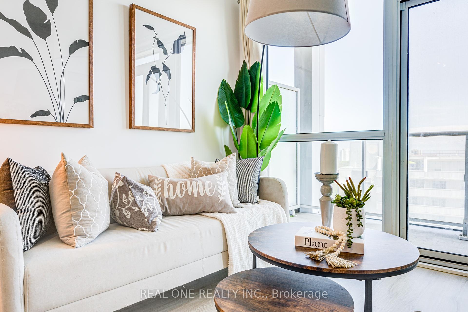 1 Bedroom Condo at 55 SPEERS, Oakville For sale
