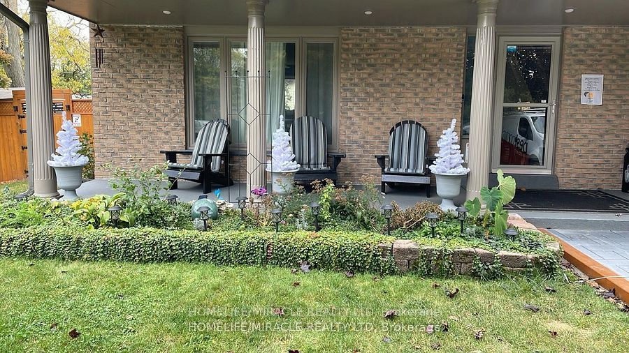 104 Stuart Street, Whitchurch-Stouffville, ON L4A 4S2